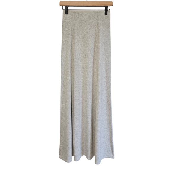 BCBG Skirt Size XS Gray White Micro Stripe Y2K Low Rise Stretchy Maxi Minimalist - Picture 1 of 9